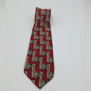 Leo Chevalier Men's Red Patterned Silk Tie